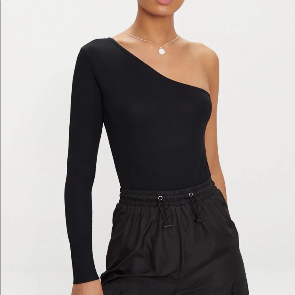 Black Stretch Crepe One Shoulder Thing Bodysuit